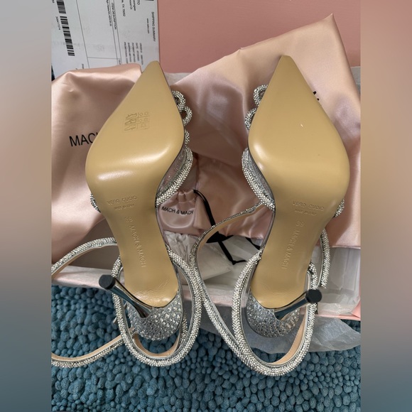 Mach & Mach Crystal Clear Heels - Picture 5 of 8